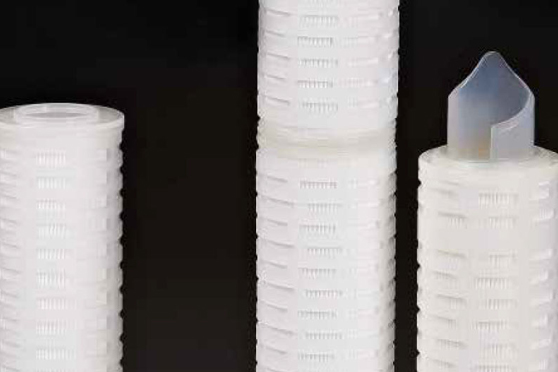 Pleated membrane filter cartridges